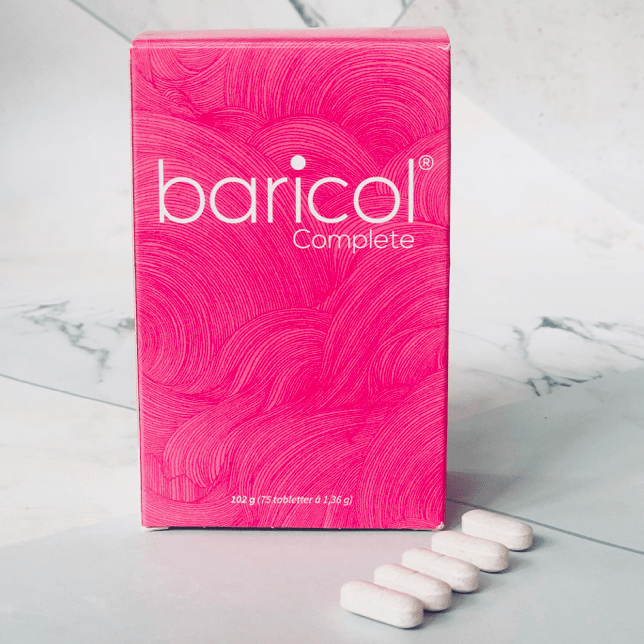 Baricol Complete sväljtablett med förpackning placerade på ett bord
